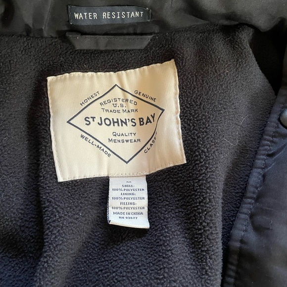 St. John’s Bay black water resistant winter puffer coat - Picture 7 of 8